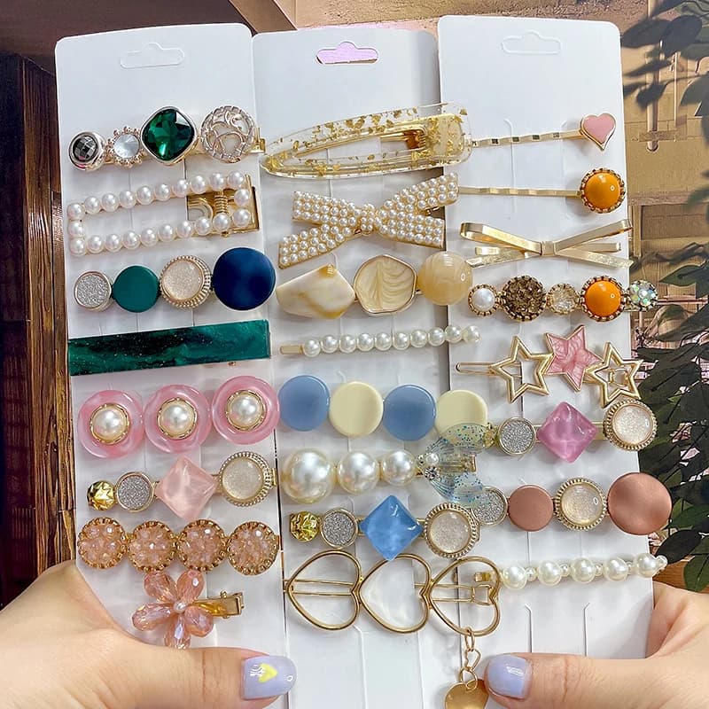 Fermaglio per capelli con perle di nuova moda per donna 2022 ragazze strass geometrici forcina fiore mollette copricapo gioielli accessori per capelli