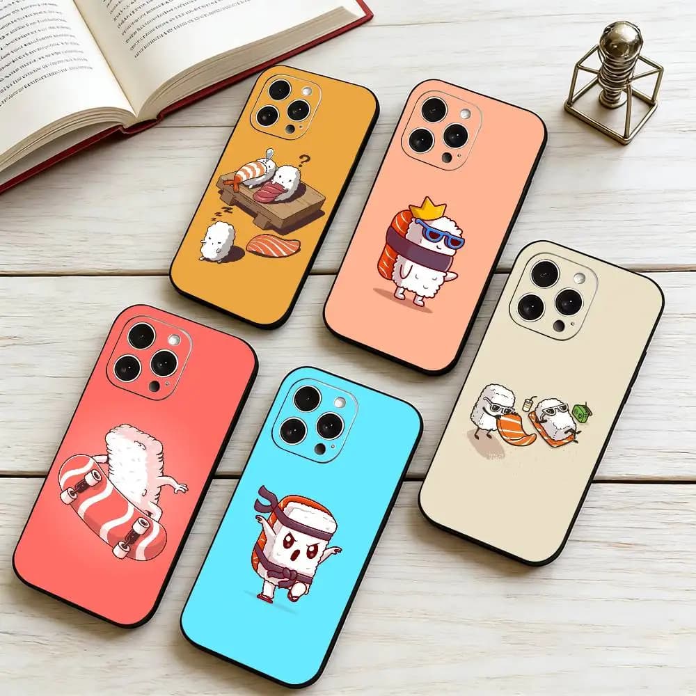 Cover Morbida Nera per iPhone 17, 16, 15, 14, 13, 12, 11 Plus, Pro Max e Altri Modelli - Design Sushi Cartoon