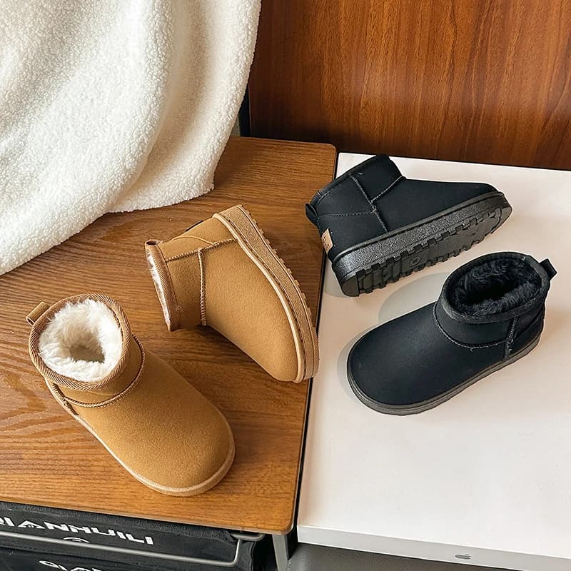 Boys Girls Short Boots Fashion Versatile Kids Short Boots Round Toes Comfortable 2025 Winter New Children Snow Boots Soft Bottom