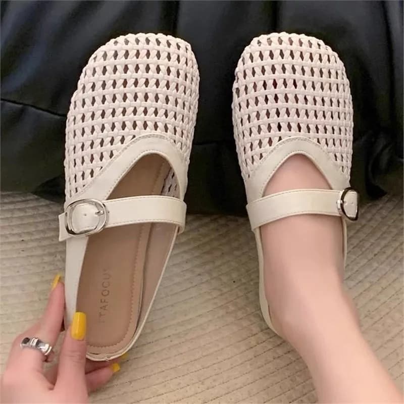 2025 Nuove mezze pantofole Baotou Mesh Hollow traspirante confortevole fondo morbido sandali casual da donna scarpe basse intrecciate