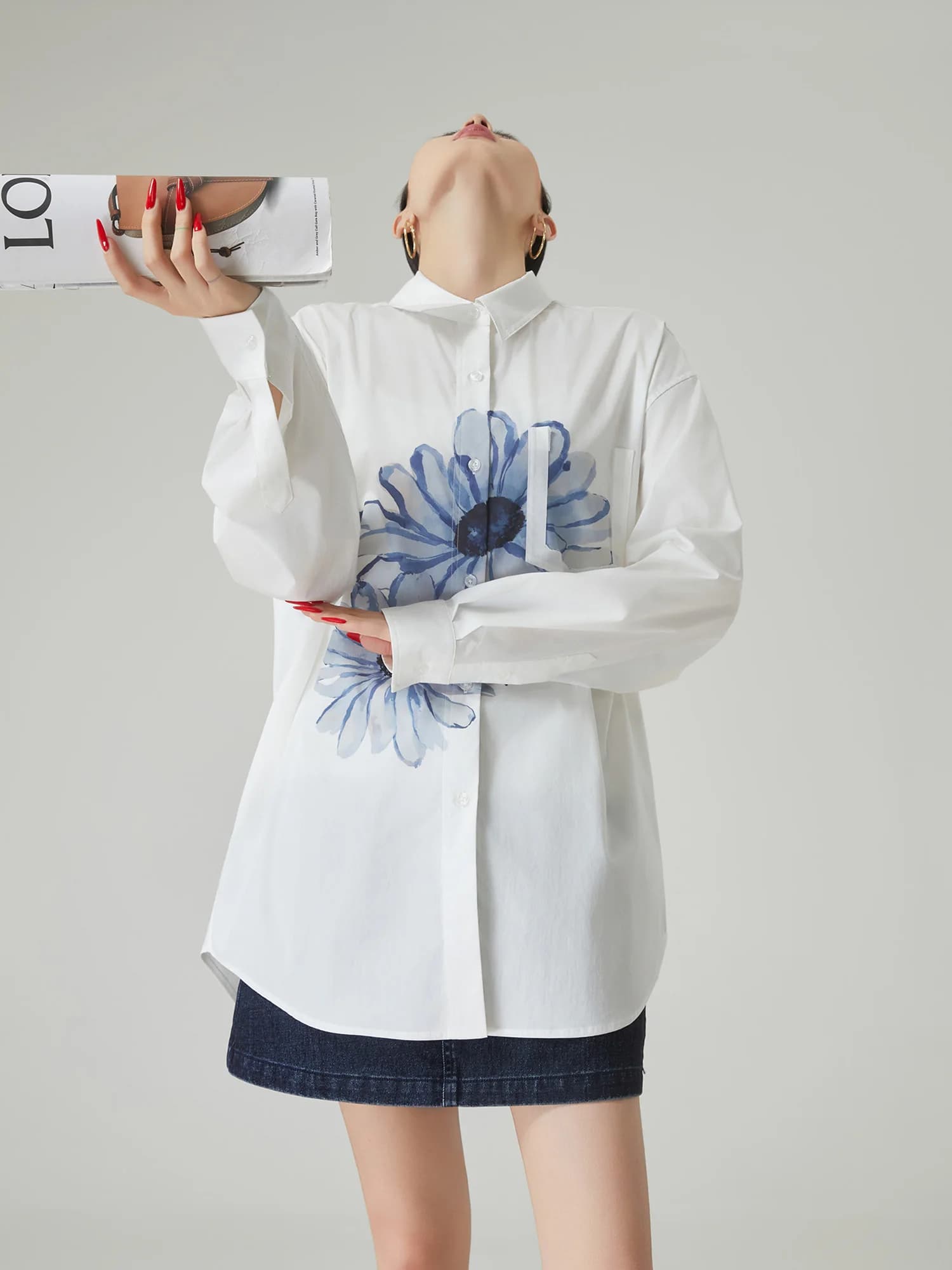 Blue Daisy Print Long Sleeve Women's Shirt Korean Style Loose Fit Decorative Hem Pocket Versatile Mid-Length Shirt Jacket