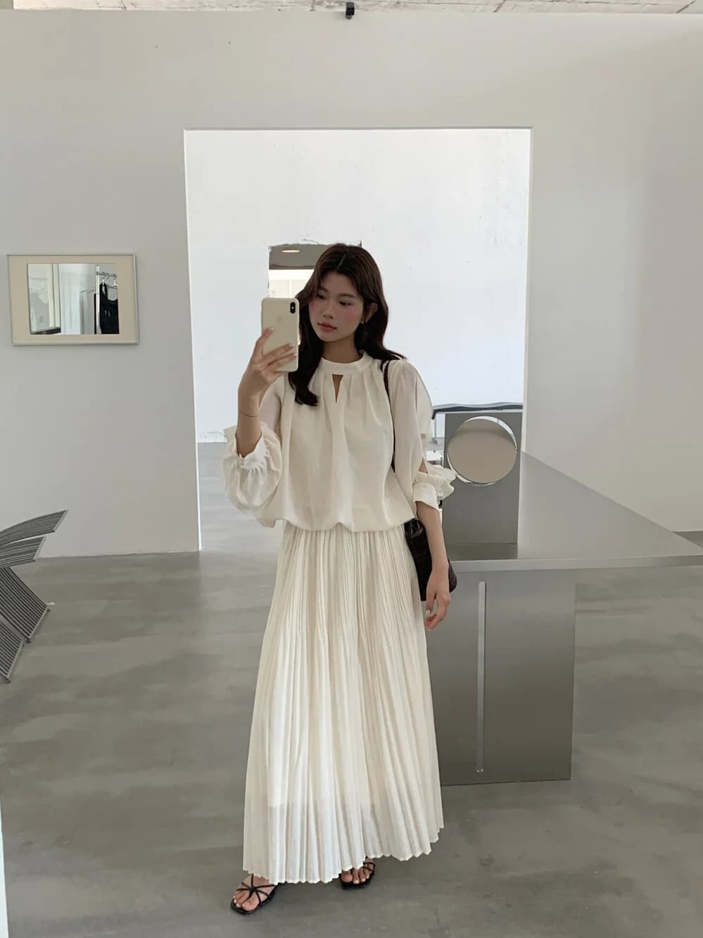 Set gonna a mezza lunghezza in chiffon con maniche a lanterna in stile coreano, spalle trasparenti e pieghe a fisarmonica - Moda primaverile