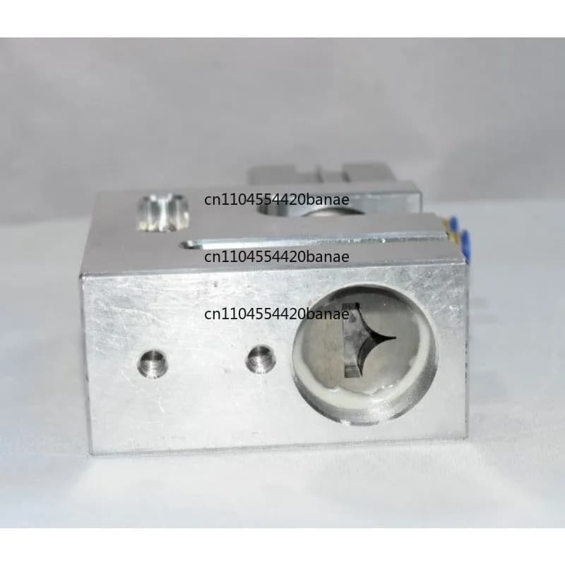 R-angle plastic bag punching machine, plastic bag rounded corner pneumatic punching machine