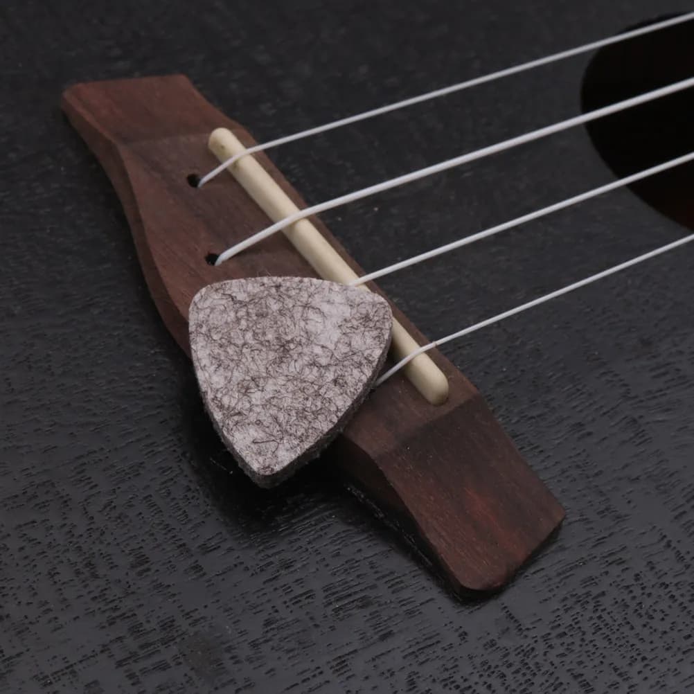 16Pcs Wool Felt Guitar Plectrums Soft Flexible Guitar Pick for Nylon Strings Ukulele Multi Color Accessories Ukulele Pick