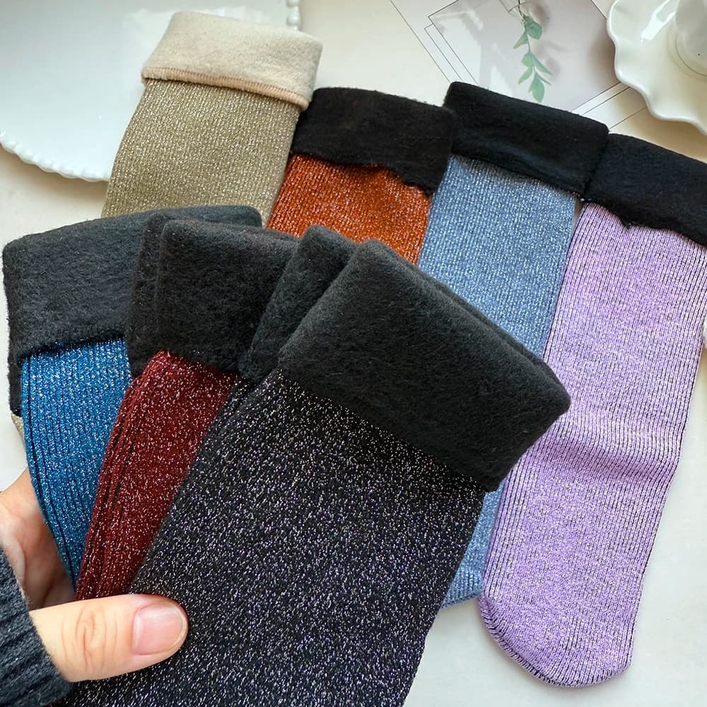 5 pairs of thick warm socks in winter fleece from soft women and comfortable solid color glossy floor thick socks soft boots socks to sleep