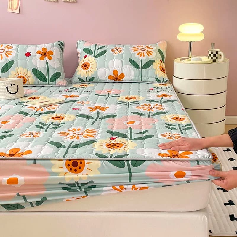 New quilted mattress cover thickened king size bed sheet with corners antibacterial mattress permeable to the air (without pillowcase)