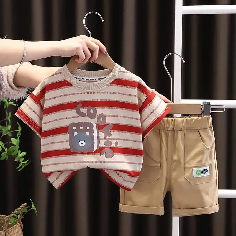 Nuovo Completo Estivo per Bambini, T-Shirt a Righe con Orso e Pantaloncini, Set 2 Pezzi, Abbigliamento Casual Sportivo per Bambini