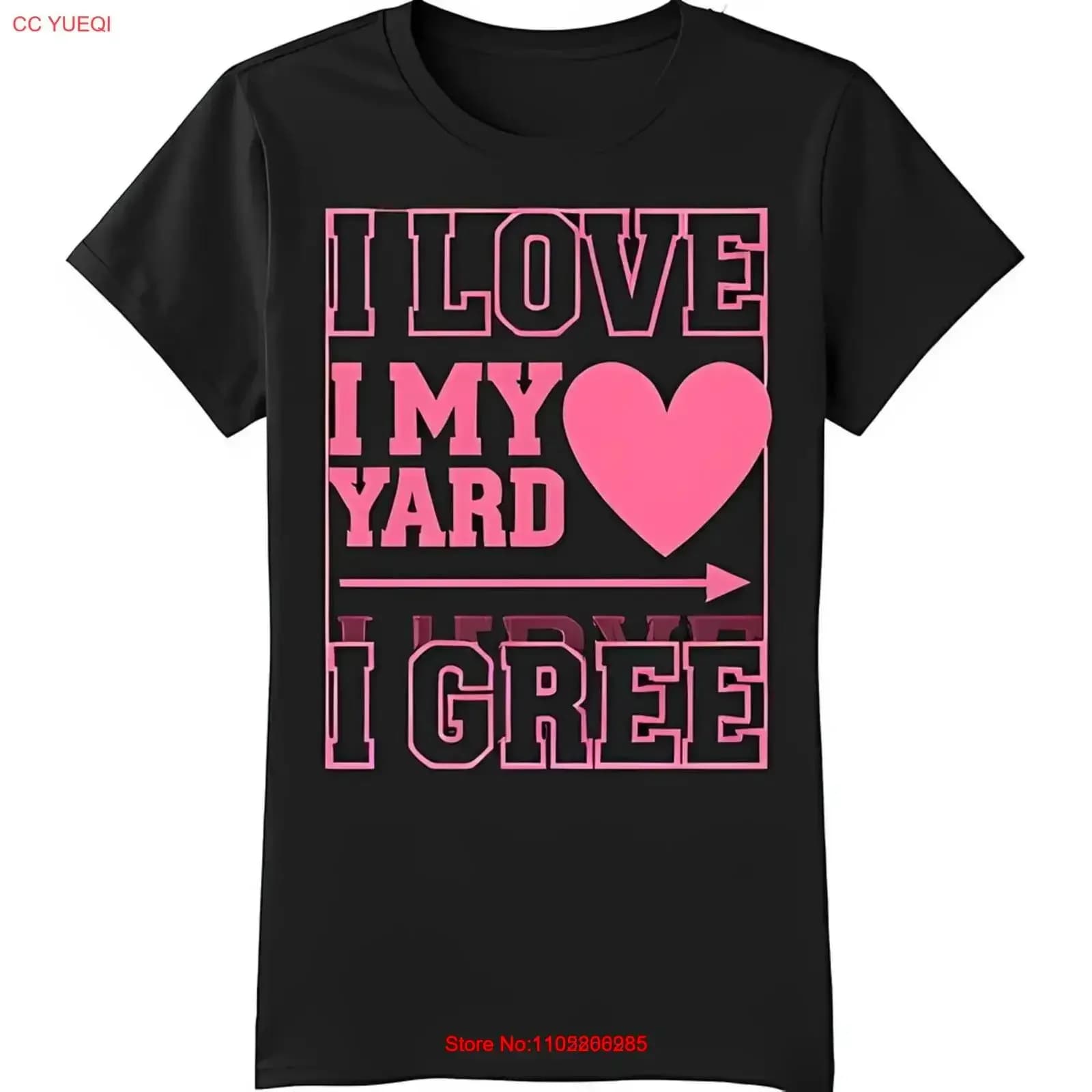 Divertente maglietta nera 'I Love My Yard' con design a freccia a cuore rosa vintage lavato Grafica versatile e confortevole