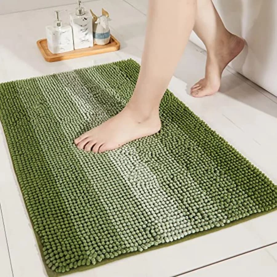 ch Bath Rugs Made of 100% Polyester Etra Soft and Non Slip Bathroom Mats Specialized Mache Washable and Water Absorbent Shower
