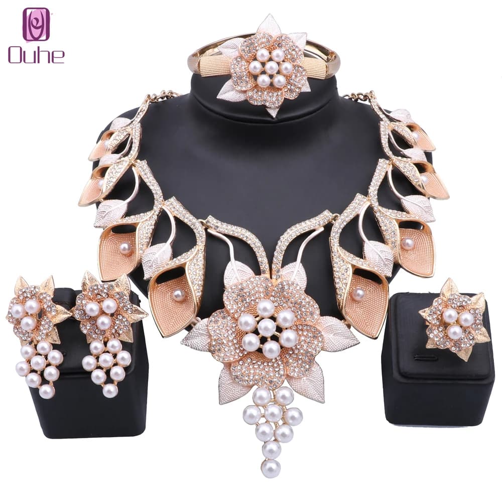 Set di gioielli da donna in cristallo Dubai color oro con perle finte, orecchini, bracciale, anello, accessori da sposa per feste