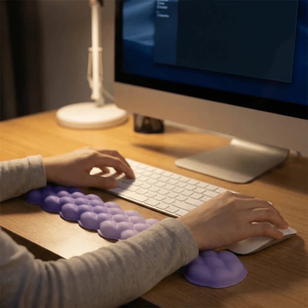 Tappetino per Mouse Ergonomico Anti-Usura con Supporto per Polso, Antiscivolo, Morbido, a Lento Ritorno, Comodo Cuscino di Supporto per Mani, per Studenti