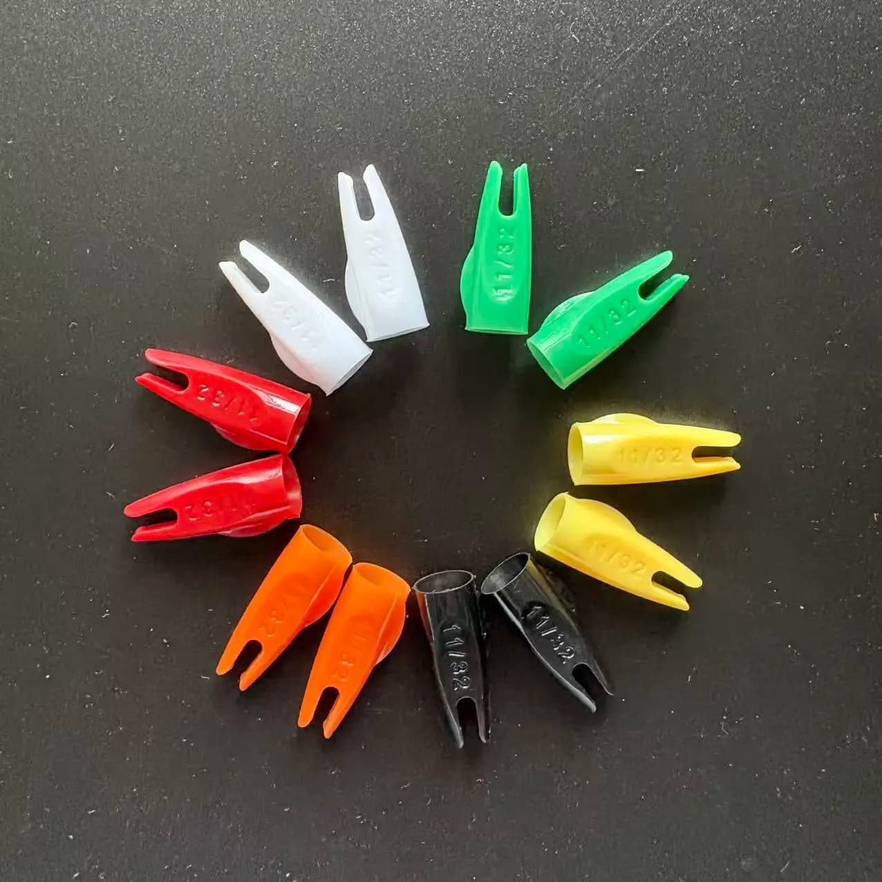 36/48pcs OD 9.5mm ID 8.7mm 11/32 Conical Shape Coat nock Outer Knock for Wooden Wood Arrow shaft Tail Archery Arrow Nock