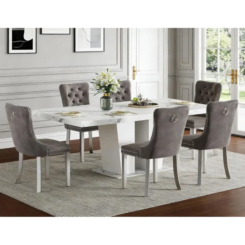 Set da Pranzo con Piano in Marmo da 7 Pezzi o Tavolo da Pranzo Espandibile da 6 Pezzi con Sedie Grigie Trapuntate o Tavolo da Cucina Grande da 6 Posti con Dettagli Bianchi