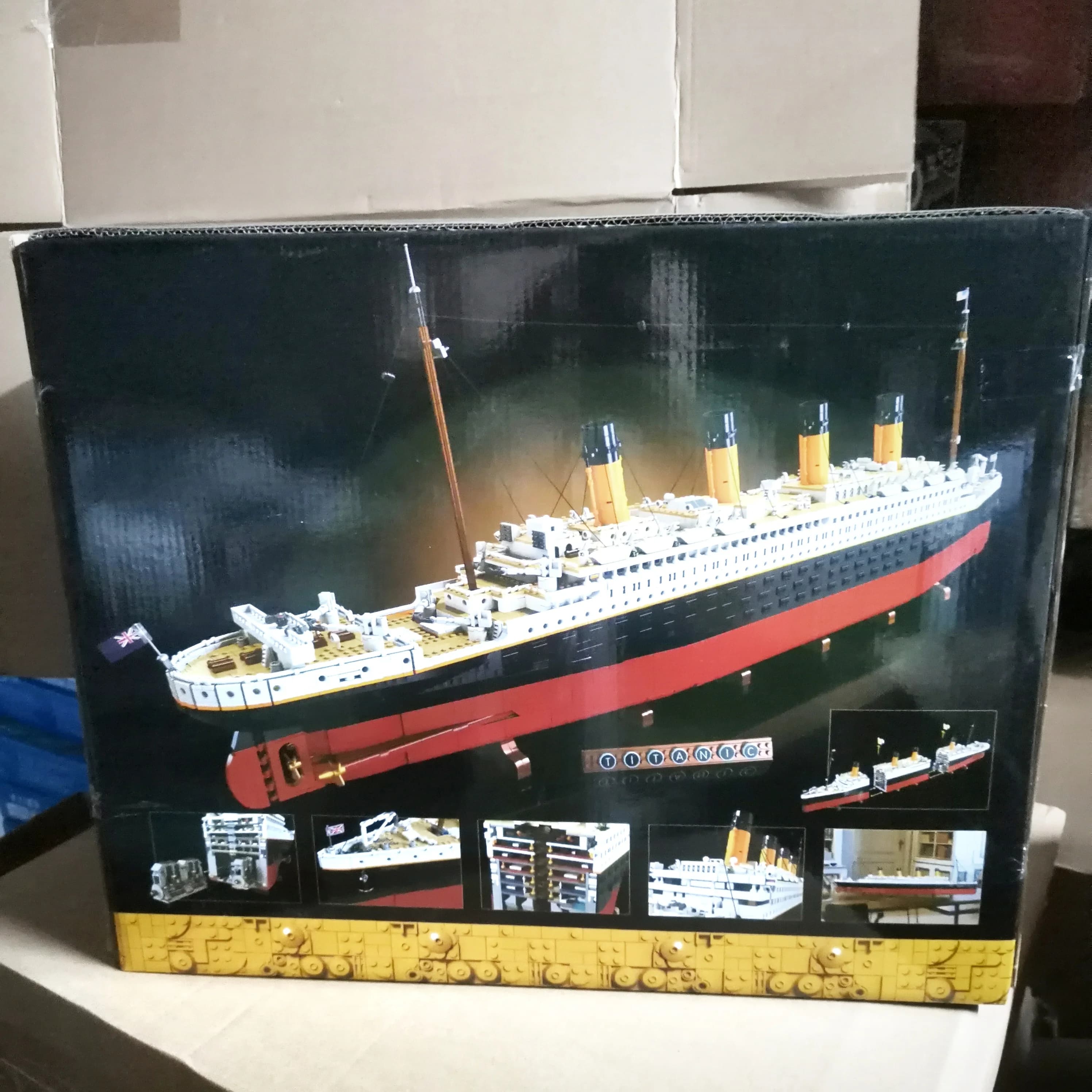 Con Scatola Originale, Set Regalo da 9090 Pezzi, Titanic Compatibile con 10294, Grande Nave da Crociera, Mattoncini per Costruzioni