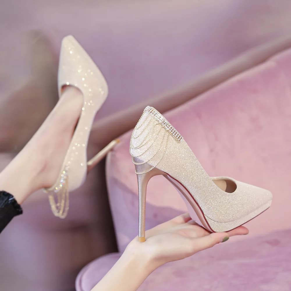 Scarpe da Sposa Due in Uno con Cristalli 2026 Nuove Scarpe da Damigella d'Onore Eleganti Tacchi Francesi per Abito da Sera Scarpe con Plateau