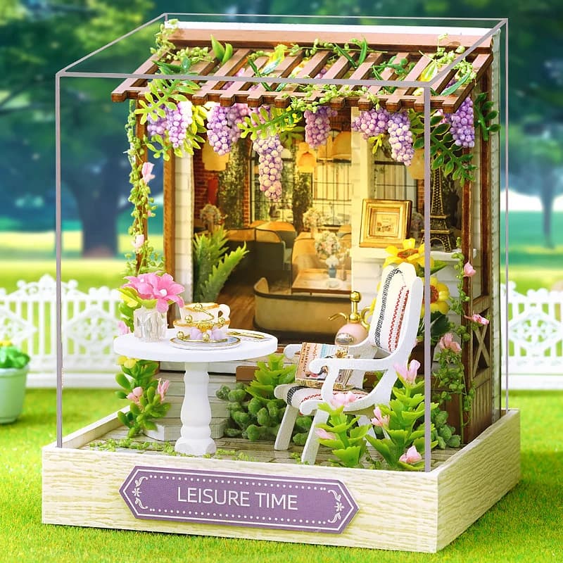 Home of miniature wooden dolls Construction kit of handmade do-it-your assembly models with dust cover Puzzle 3D Doll house Toys Birthday gifts
