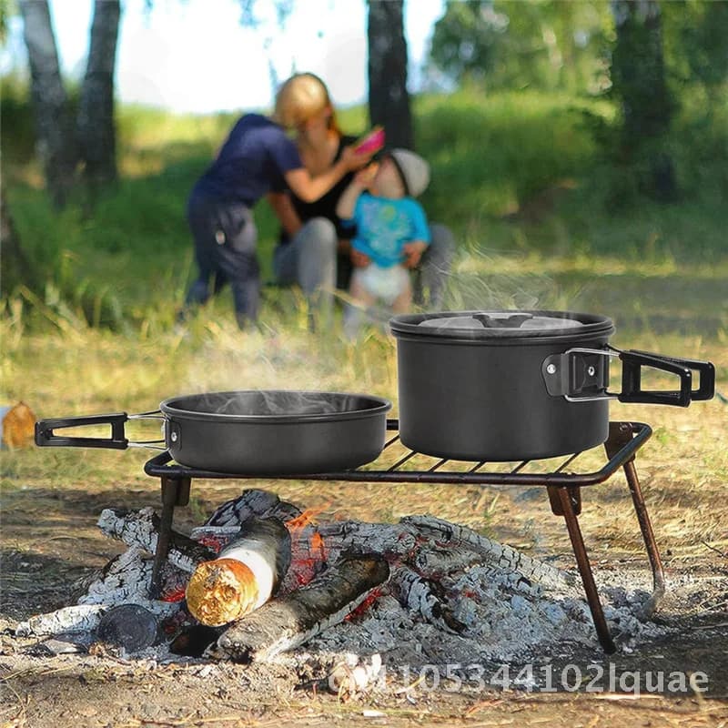 Portable kettle set for 2-3 persons Outdoor camping pots made of aluminium alloy with pan plate and set of cutlery black/green/red