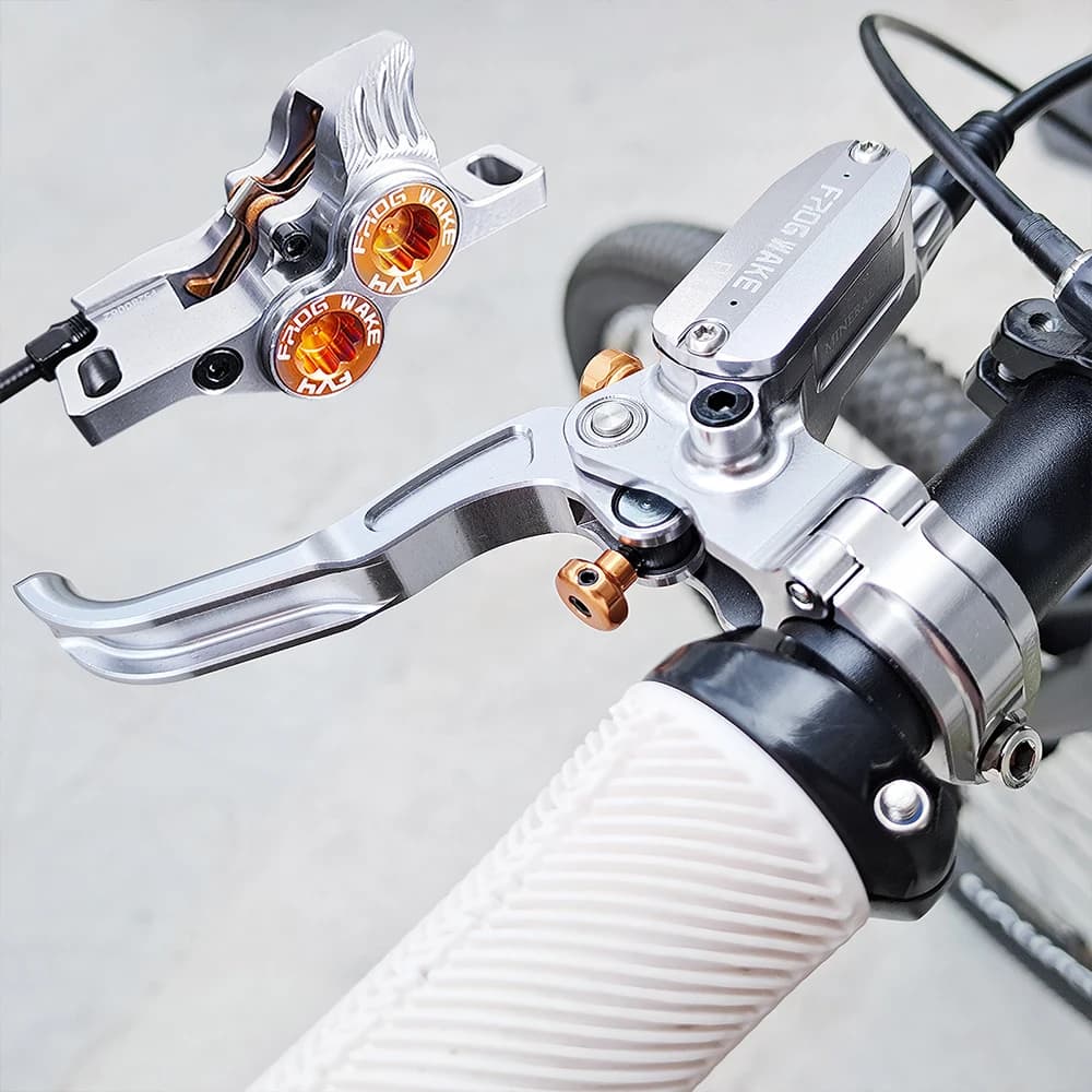 Freno a Disco Idraulico Frog Wake per Mountain Bike, 4 Pistoni Anteriore e Posteriore FV4-H, Leva in Alluminio, Freno a Olio per Bicicletta, Componenti per Ciclismo