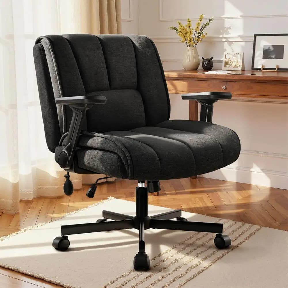 Sedia da ufficio ergonomica con ruote e cuscino in peluche, comoda, nera