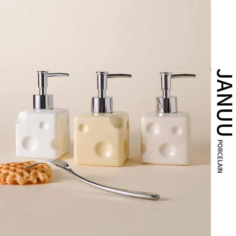 Bottiglia di sapone per le mani ad alta aspetto Simpatico detersivo per bucato Gel doccia Shampoo Bottiglia Premere le bottiglie Dispenser di sapone portatili