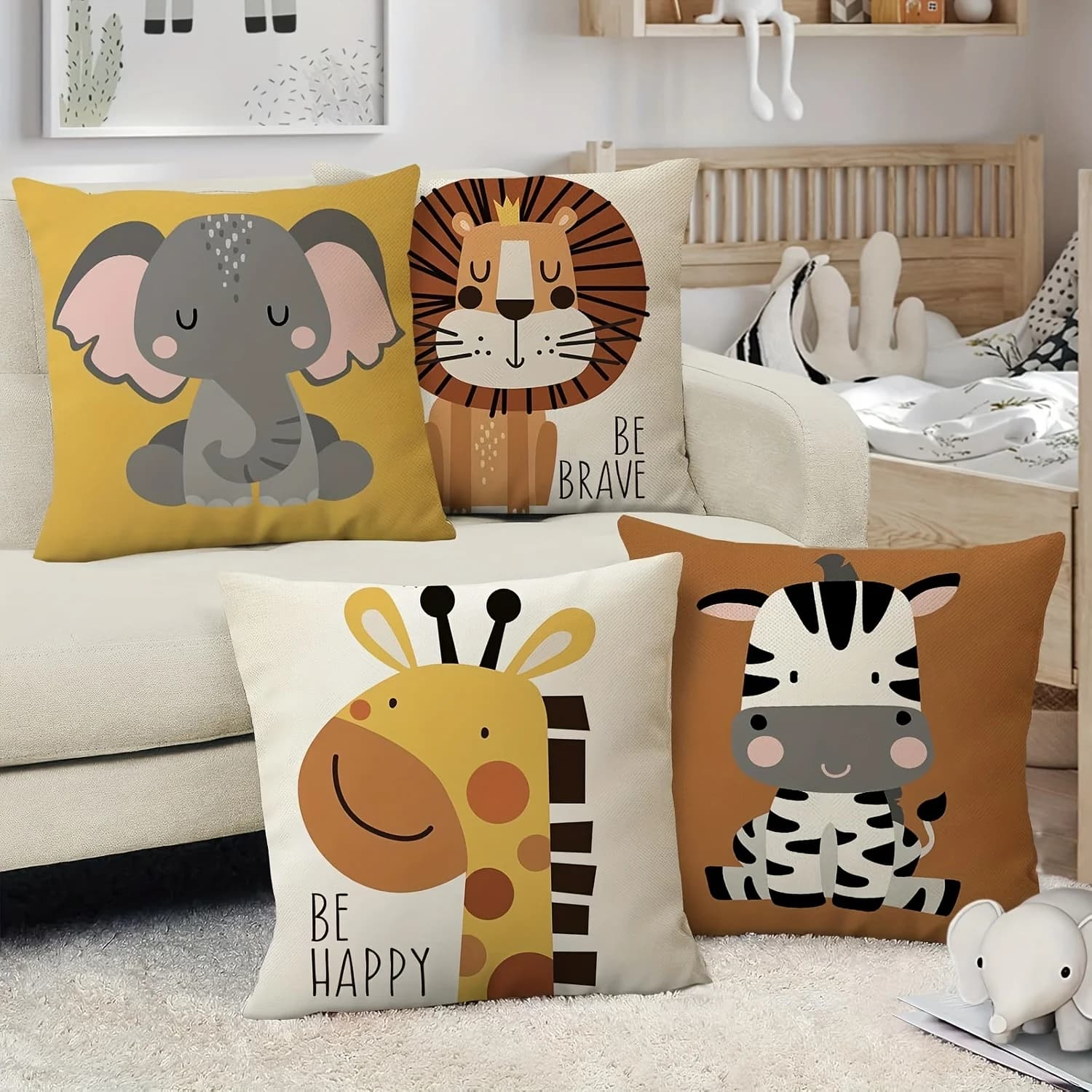 Modelli multi-dimensione di Capodanno di animali della giungla: federa con volpe e orso Decorazione di buon Natale Federe per cuscini Ornamento