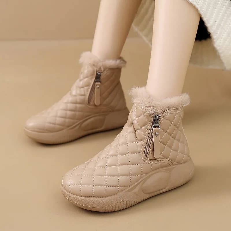 Trendy Winter High Top Thick Bottom Fur Lined Snow Boots Women's Versatile Leather Surface Warm Campus Style Casual Fashion