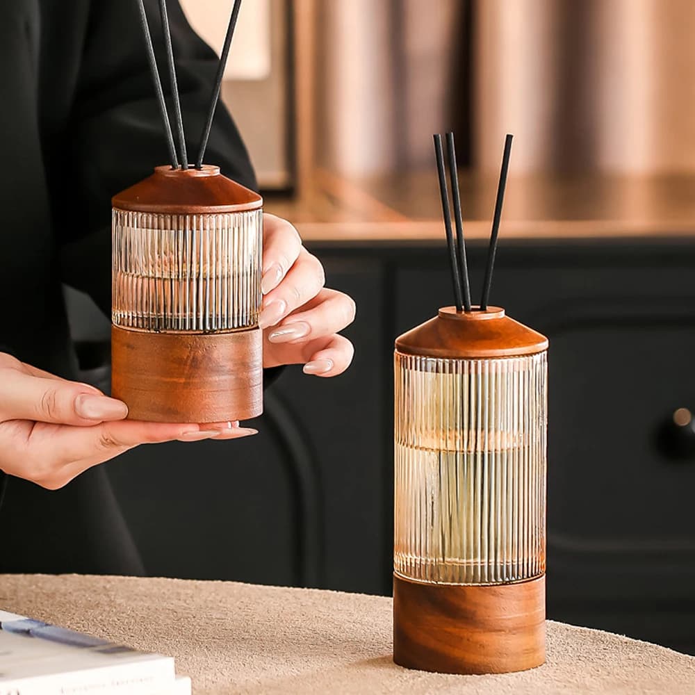 Ribbed Glass Reed Diffusion Bottle with Wooden Base and Cover Empty Aromatherapy Bottle Home Decoration Rattan Diffusion Bottle