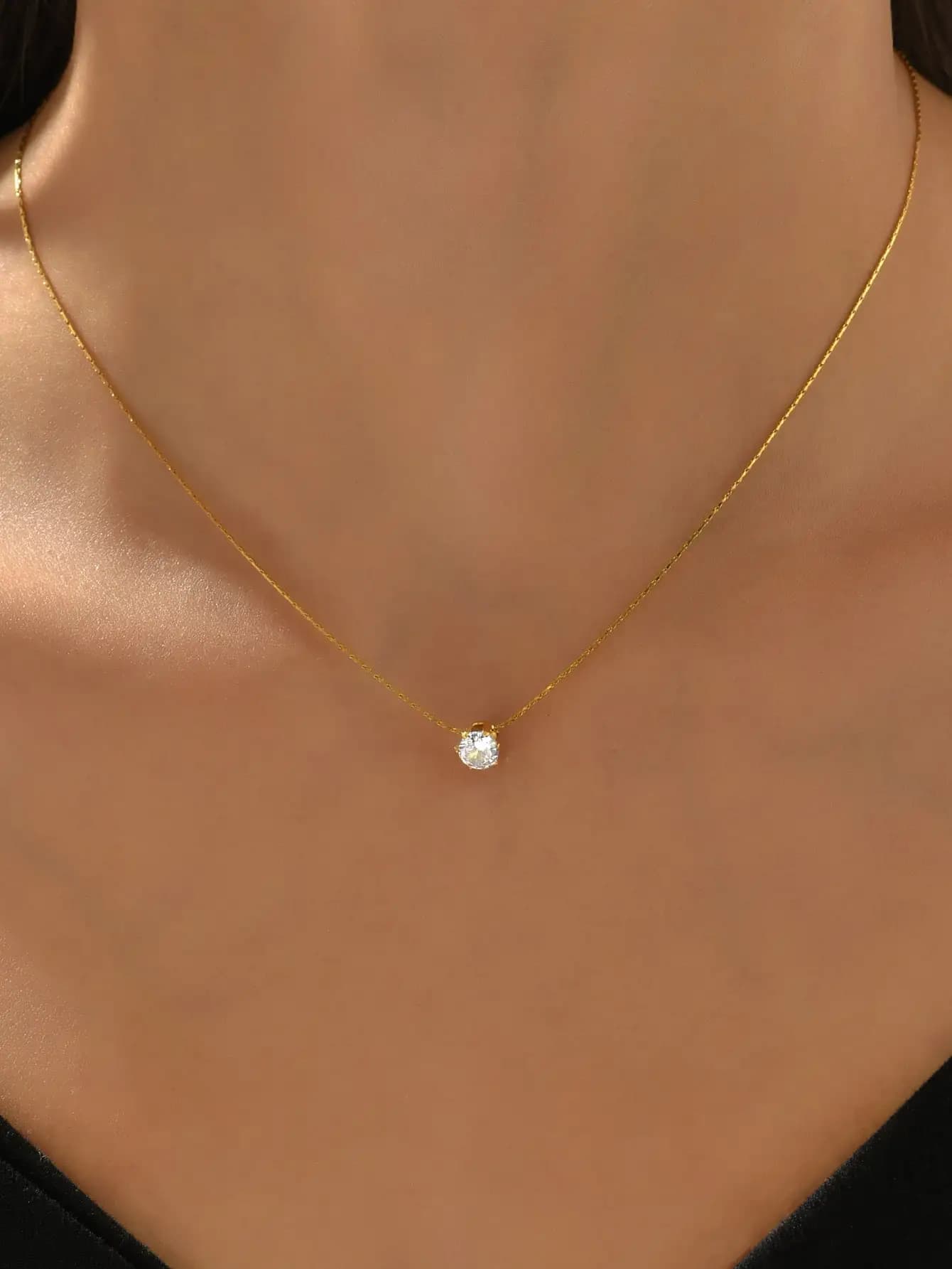Collana con ciondolo in oro con 6 artigli e strass, design unico in stile europeo e americano, per donna, catena con chiusura in acciaio inossidabile, ideale per l'uso quotidiano e per le serate di appuntamenti.