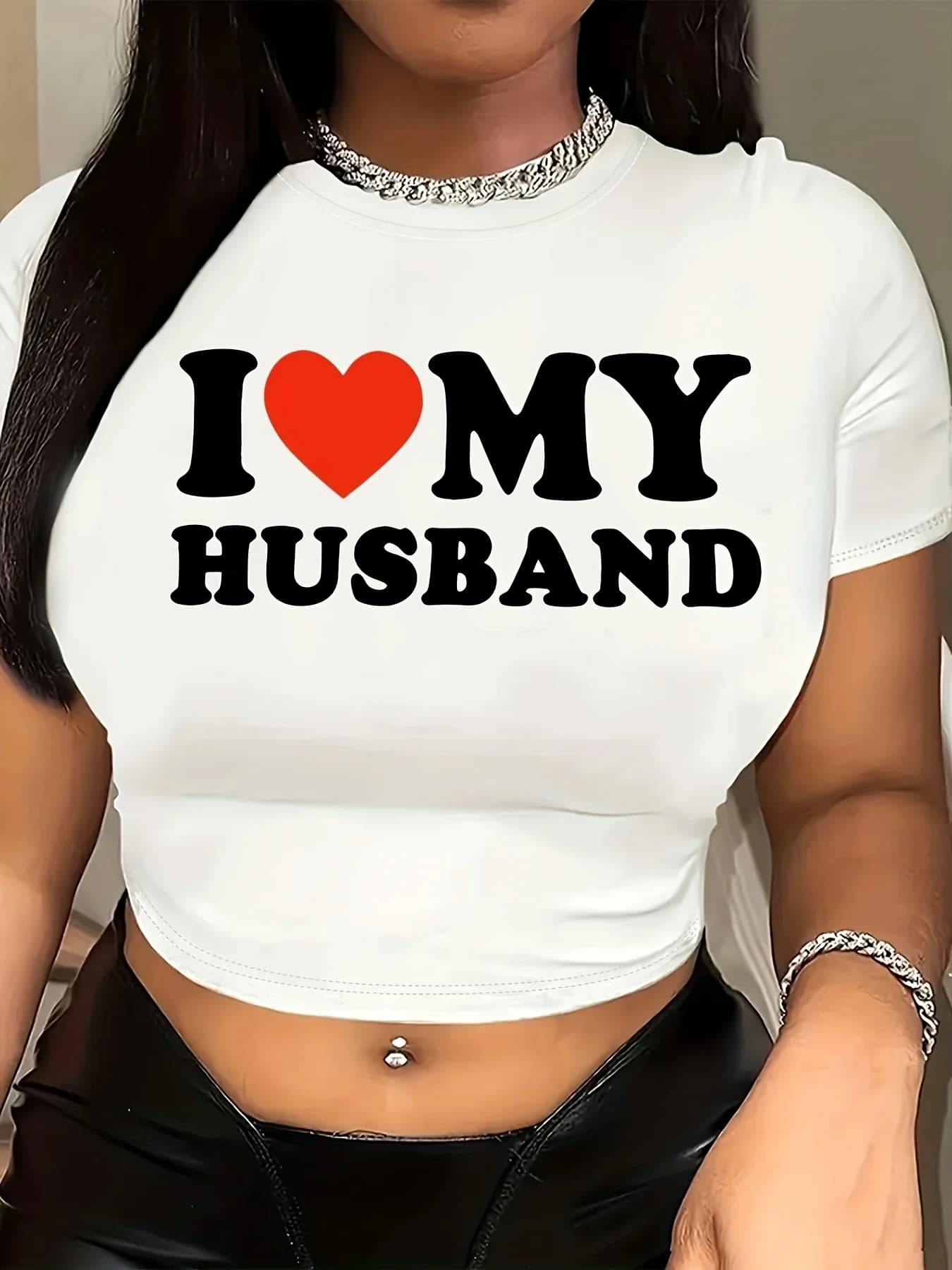 Women's Bright Pink - "I Love My Husband" Print Crop Top T-Shirt - Y2K Stretchy Crew Neck - Short Sleeve Tee, Machine Washable - Casual Summer Top for Women - Casual Attire, Playful Design, Comfortable Fit