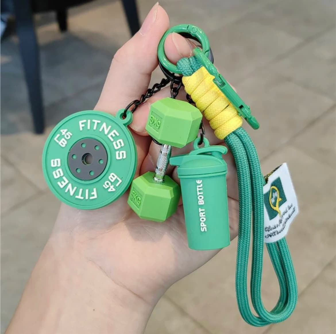 Portachiavi fitness con bilanciere da palestra, portachiavi per sollevamento pesi, portachiavi in silicone a forma di disco pesi, regali per la palestra, regali per l'allenamento, regalo per borsa.