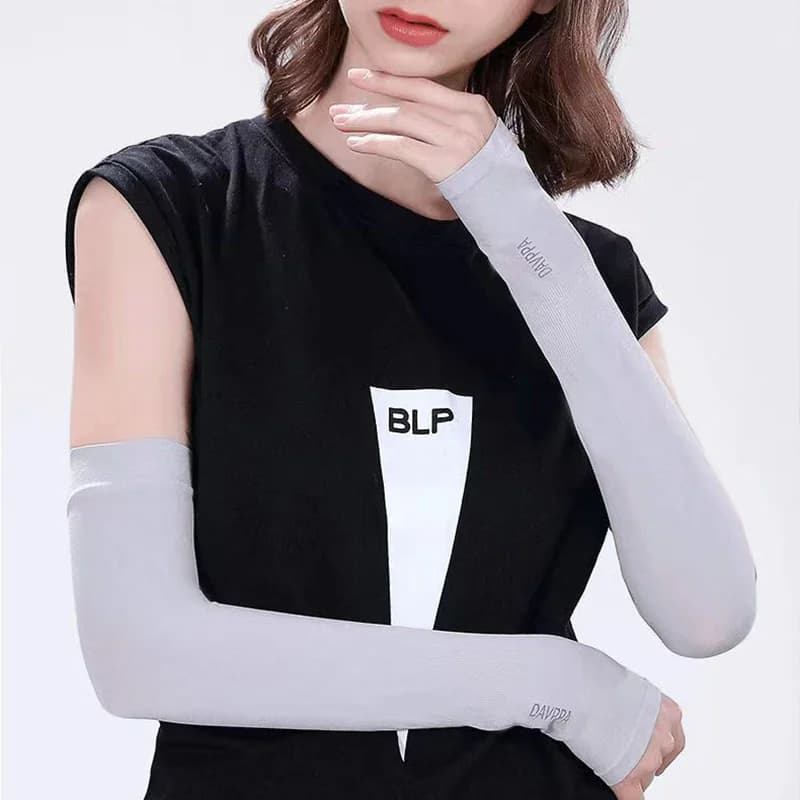 1 pair of sports arm sleeves in ice silk cycling sun protection UV outdoor travel gym fitness fitness summer arm sleeves fresh