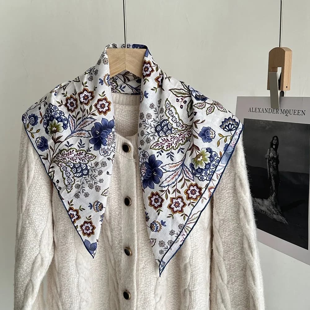 Fashion Floral Print Floral Print Neckerchief Cotton Material Skin-Friendly Fabric Silk Scarf Square Scarf For Women