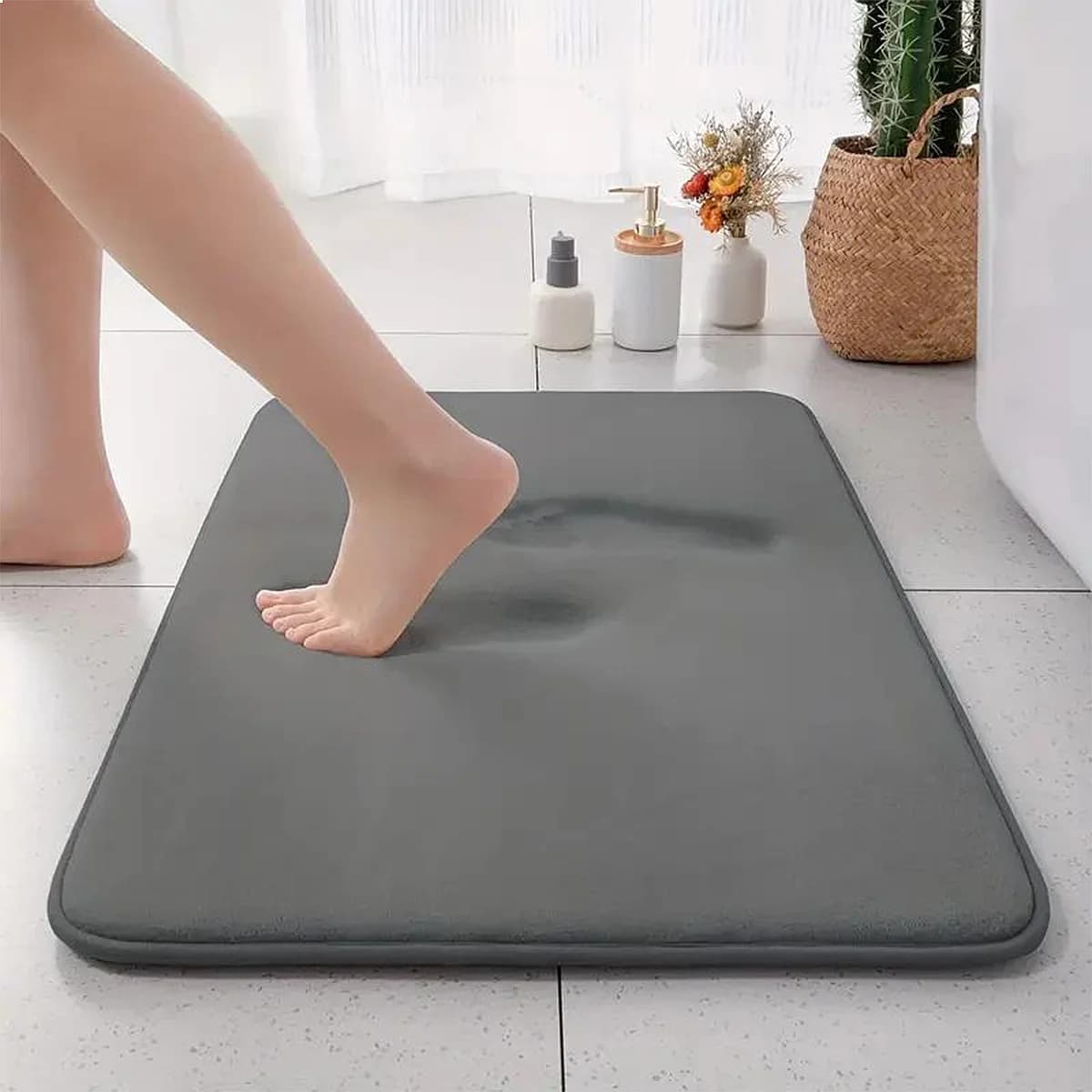 Thickened Solid Color Absorbent Flannel Bathroom Floor Mat Non-Slip Entrance Door Mat