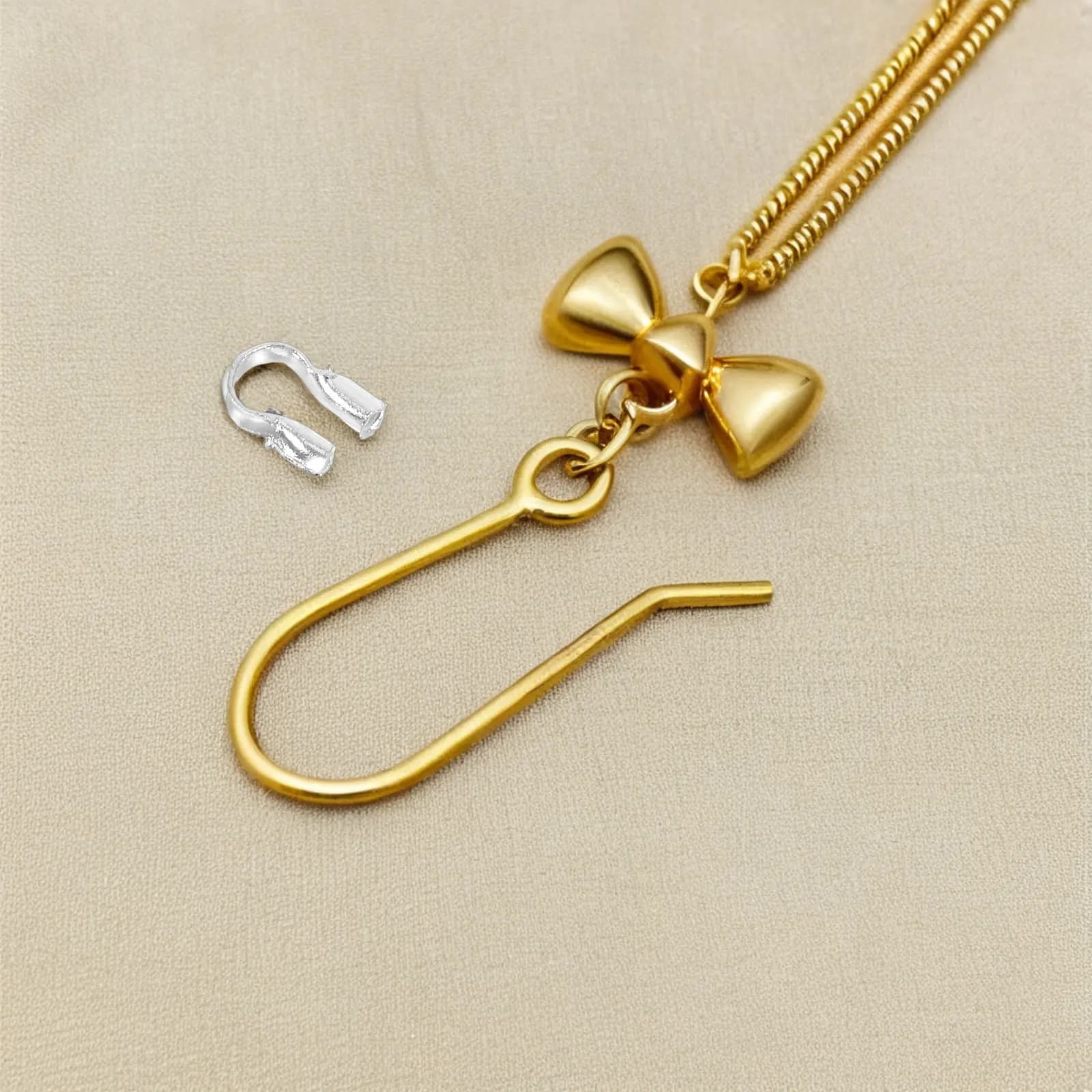 400 Pezzi Protezioni per Fili a Forma di U in Rame per Creazione Gioielli, Accessori per Bracciali e Collane, Forniture Fai da Te