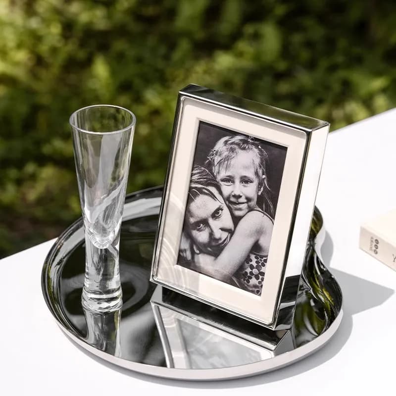 Stainless Steel Picture Frame, Magnetic Photo Frame with Glass Panel, Luxury Accessory, 7 x 9 inch for Desktop Home Decoration