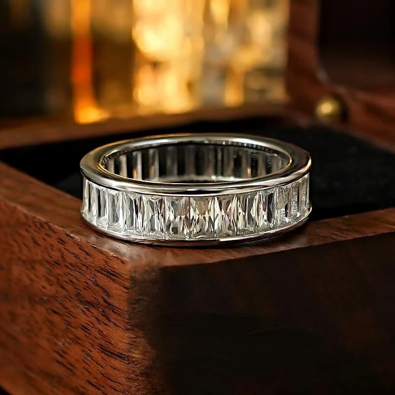 Anello con diamante quadrato a T placcato in oro in argento sterling 925 per dito indice da donna, anello di abbinamento per coppie pendolari di lusso leggero