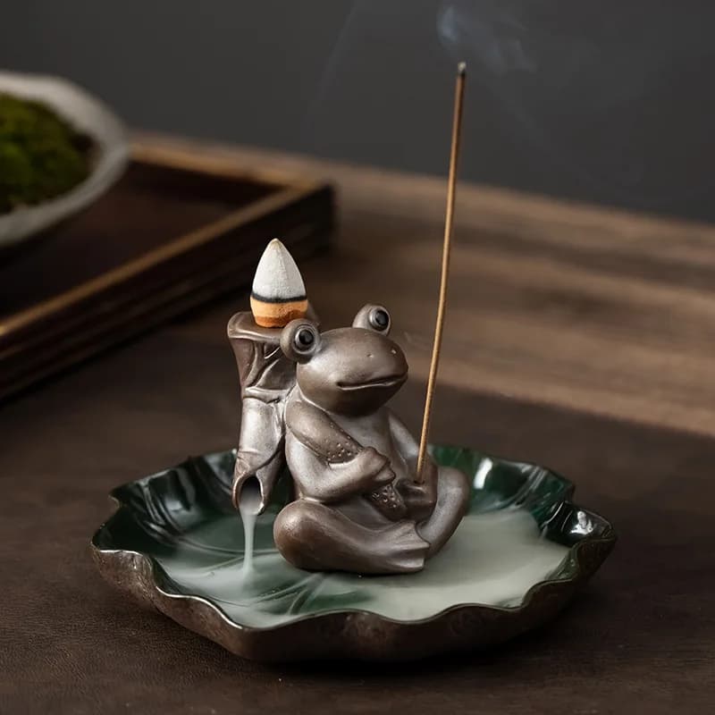 Nuovo supporto per incenso creativo con bruciatore a riflusso in ceramica, rana, elefante, coniglio