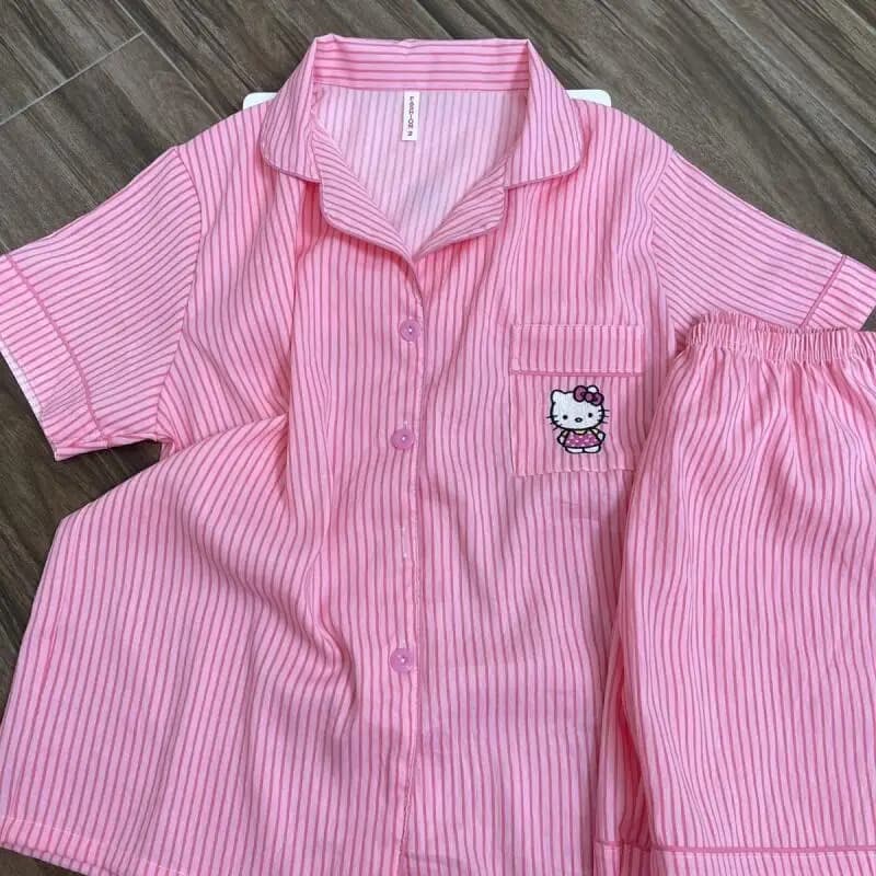 Pigiama Hello Kitty a maniche corte ricamato con cartoni animati popolari per donna, estivo, dolce, ampio, comodo e traspirante per la casa