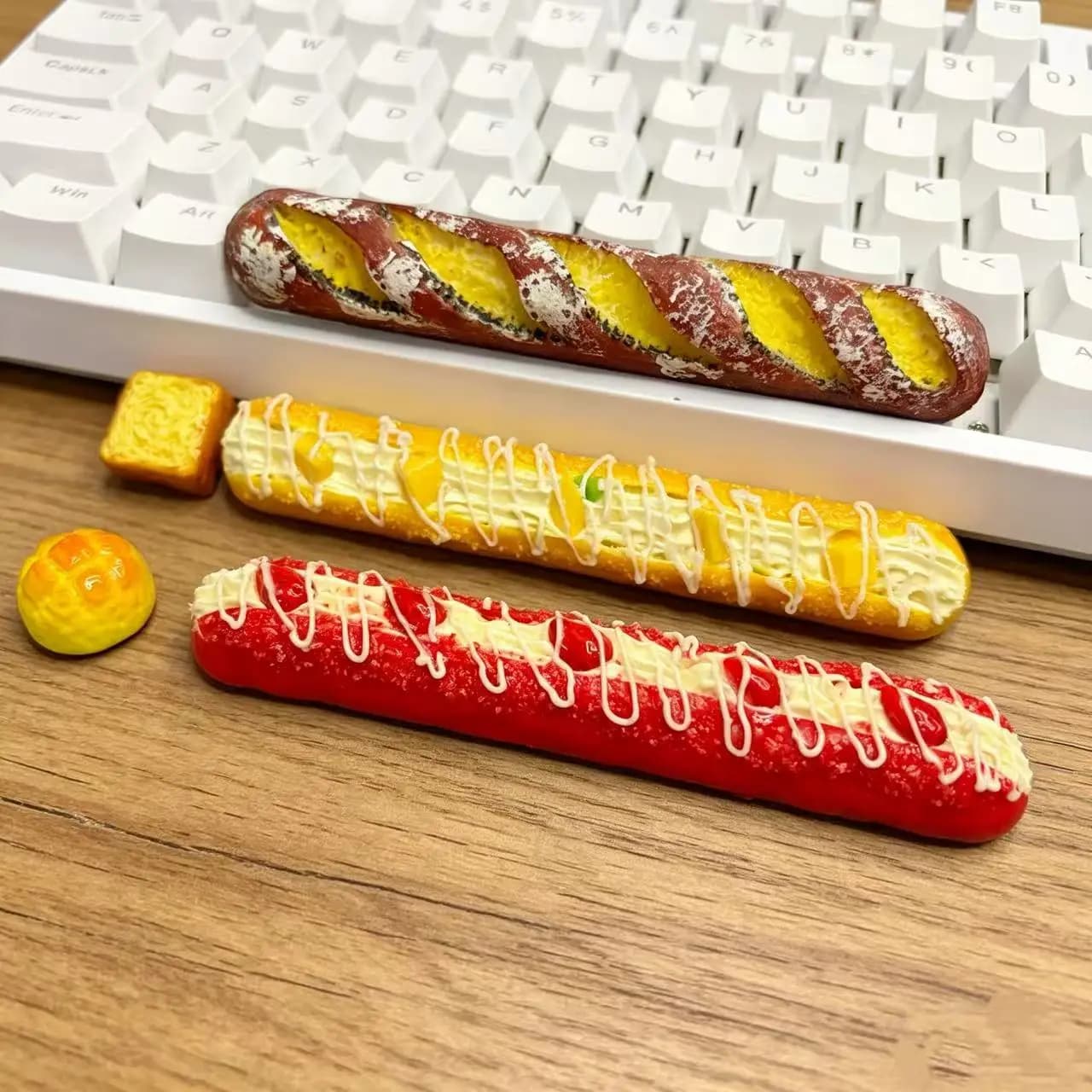 ESC Baking Toast Bread Keycap Personalized Creative Computer Button 6.25U French stick bread game mechanical keyboard keycaps