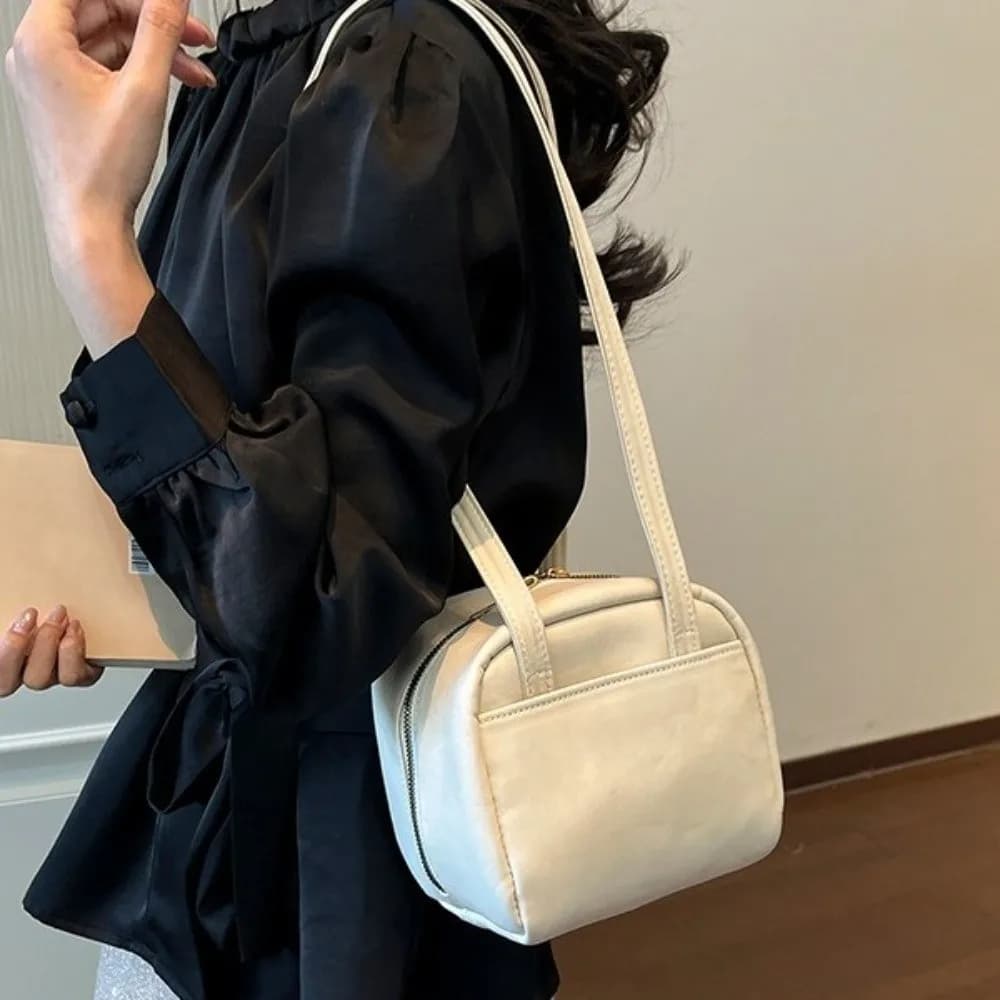 Soft Matte Toast Shape Shoulder Bag Synthetic Leather Versatile Small Square Underarm Bag Washable Lightweight Compact Handbag