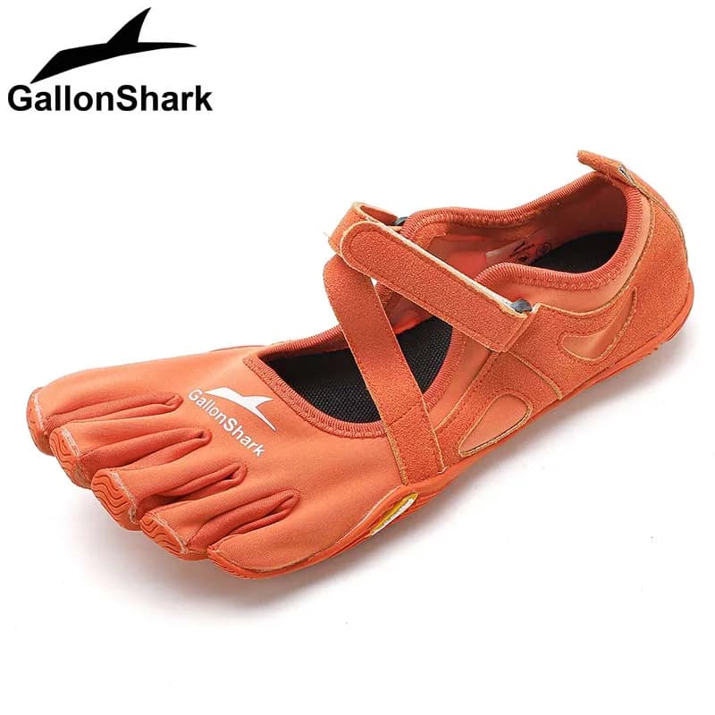 Women's classic five-finger dance shoes, barefoot shoes with cross strap for yoga, pilates and dance workouts