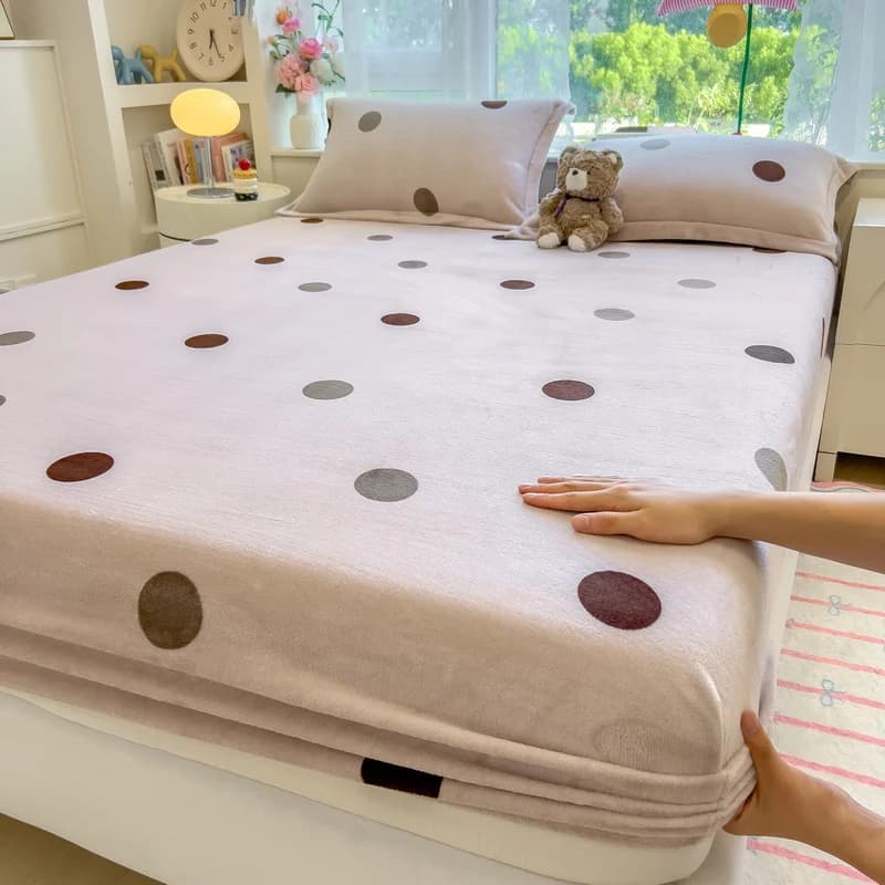 1pc Velvet sheets for the winter Warm bed Sheets with delicate corners on the skin Adults Children's room Bed linen drapp de lit (without pillowcase)