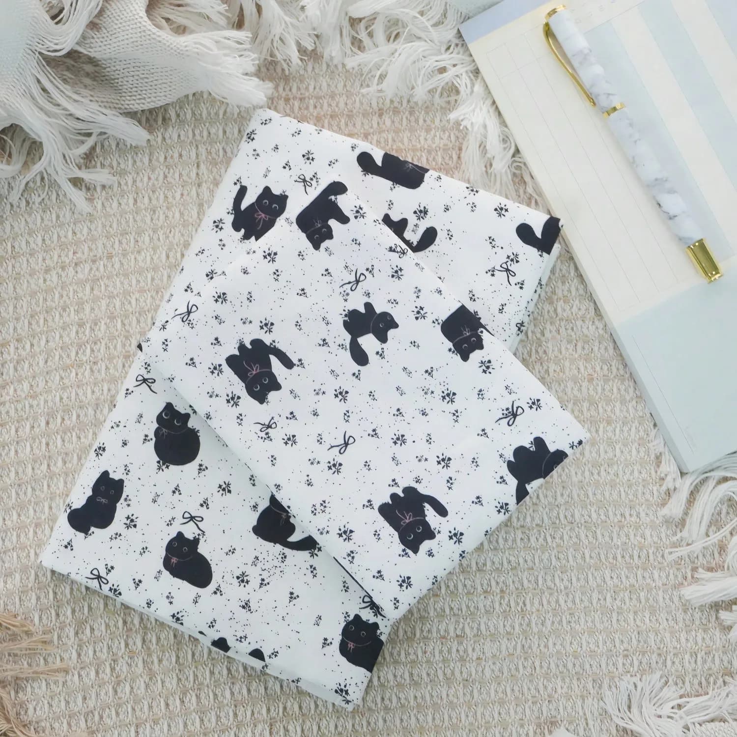 A5 A6 Snow Cat Printed Book Cover Soft Wear-resistant Protective Book Sleeve Cover for Notebook Planner Office School Stationery