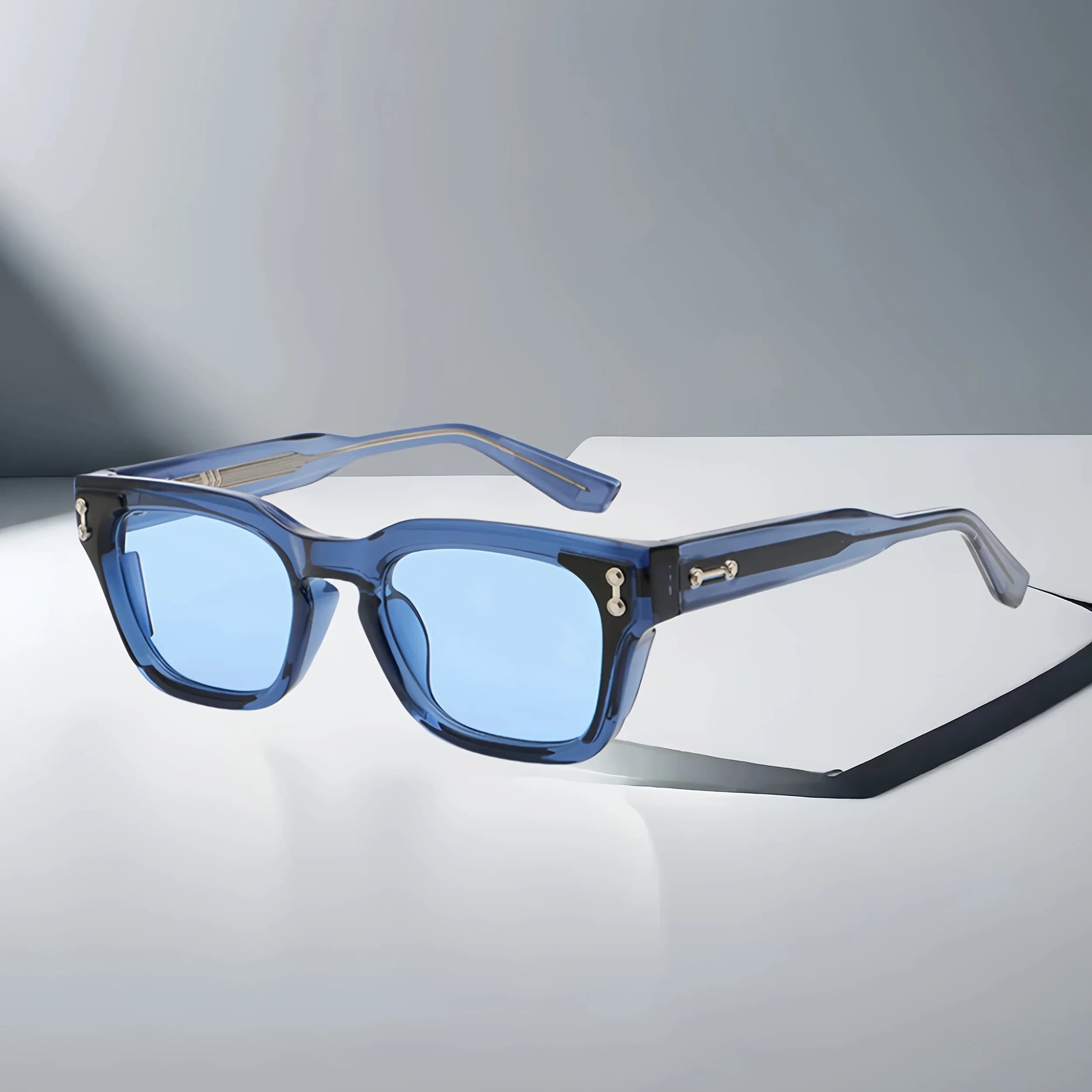 Square full-frame glasses, blue decorative lenses, unisex fashion glasses, choice of trendy photo props and gifts, durable materials, fashion style, trendy accessories