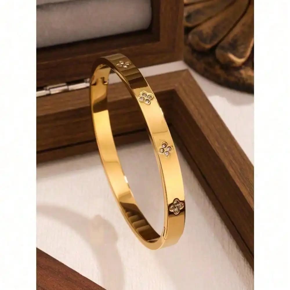 Popolare Bracciale a Quadrifoglio in Acciaio Inossidabile, Combinazione di Modelli alla Moda con Diamanti, Placcato Oro 18K Sottovuoto