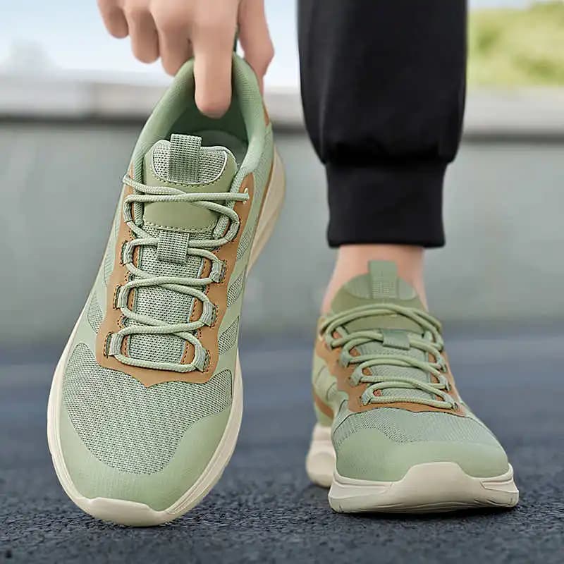 Plataform In The Forest Scarpe nere da uomo Ciabatte Sneakers Uomo Runner estivi per uomo Sport Cool Visitatori di fascia alta