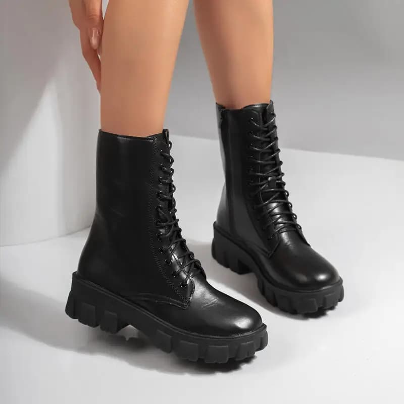 Brand Design Thick Bottom Motorcycle Boots Women Winter 2026 Side Zip Platform Ankle Boots Plus Size Short Booties for Women