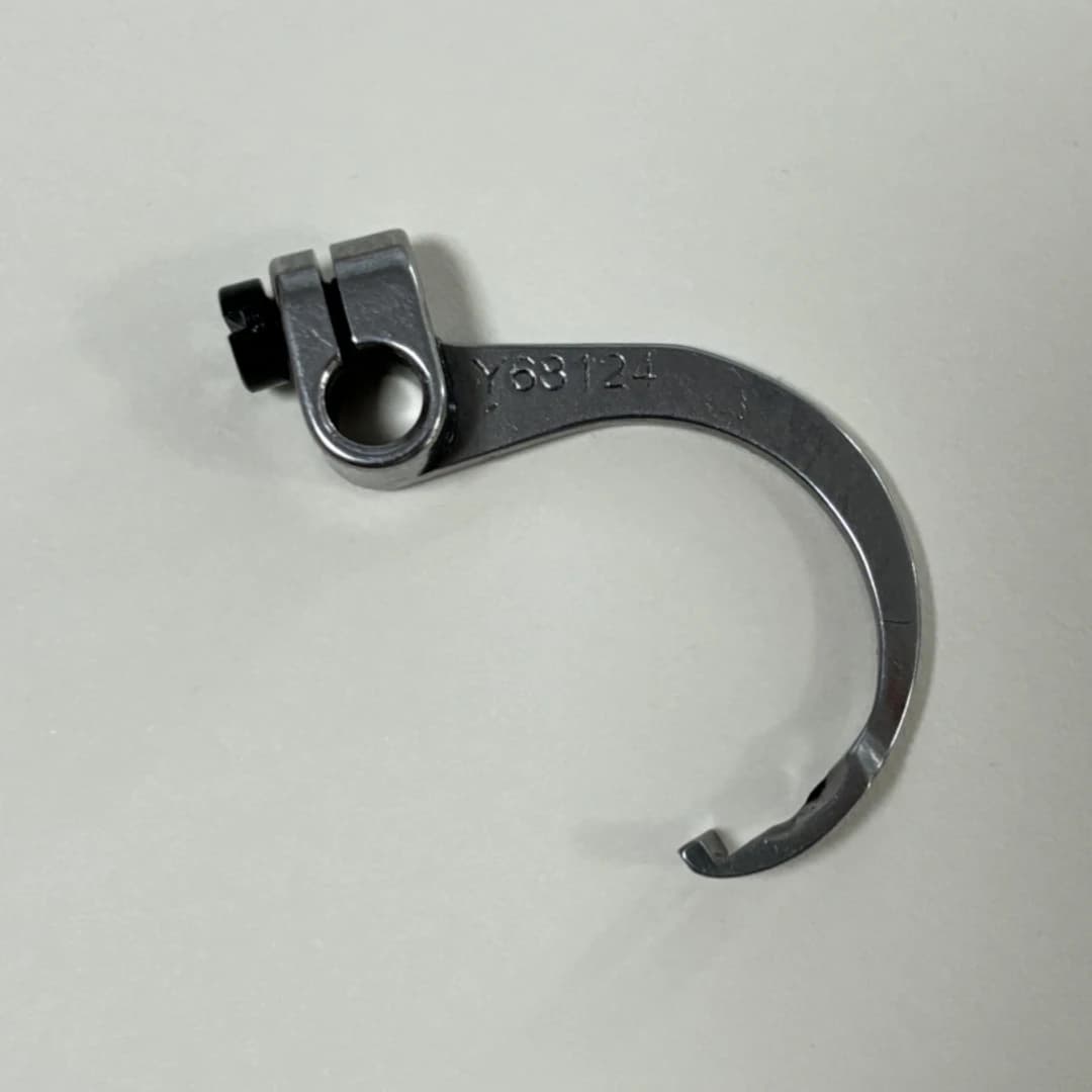 Y68124 Looper a quattro aghi e sei fili per macchina da cucire YAMATO FD-62