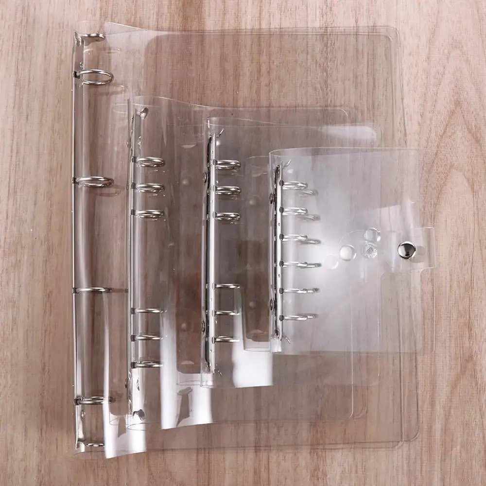 Forniture per Ufficio e Scuola: Cartella Trasparente, Agenda in Plastica, Raccoglitore ad Anelli per Fogli Mobili, Quaderno