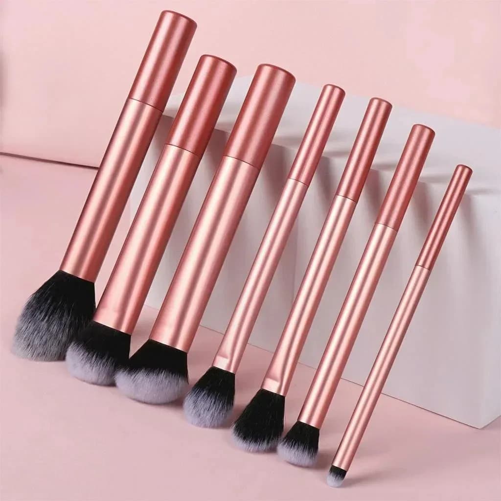 Set Professionale di 7 Pennelli per Trucco Sintetici Morbidi Cruelty Free per Fondotinta, Blush, Ombretto, Set Cosmetico Facile da Pulire